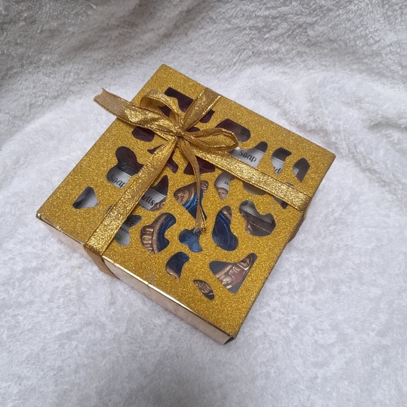 ❌️SOLD OUT Gift Hamper 2 - Picture 2 of 3